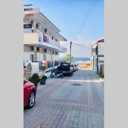 Polychrono New 2 Bedroom Apt. Just By The Sea! Εξωτερικό φωτογραφία